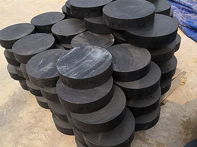 丰县板式橡胶支座由若干层橡胶片与薄钢板经加压硫化